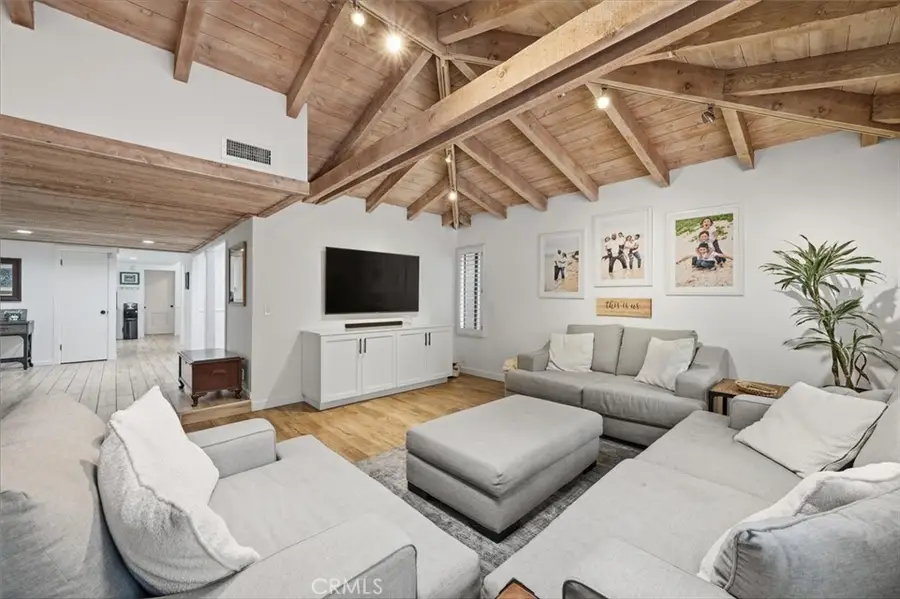 4801 Gloria Avenue, Encino, CA 91436 - #2