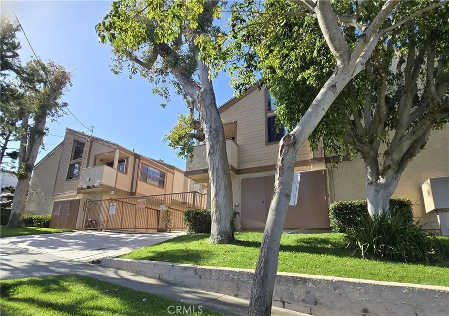 547 E Hazel Street #12, Inglewood, CA 90302 - #2