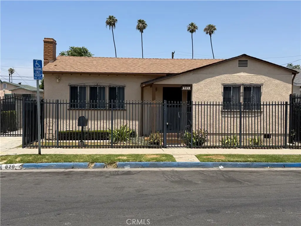 829 W 69th, Los Angeles, CA 90044 - #1