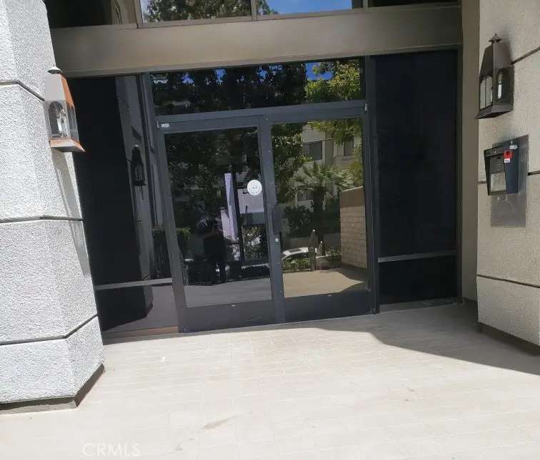 5340 Yarmouth #205, Encino, CA 91316 - #1