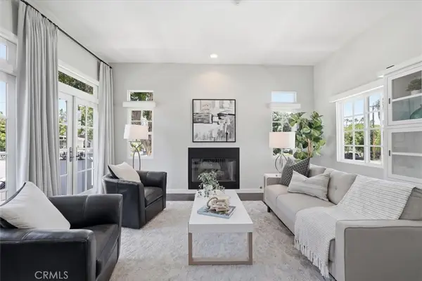 702 S Broadway #A, Redondo Beach, CA 90277