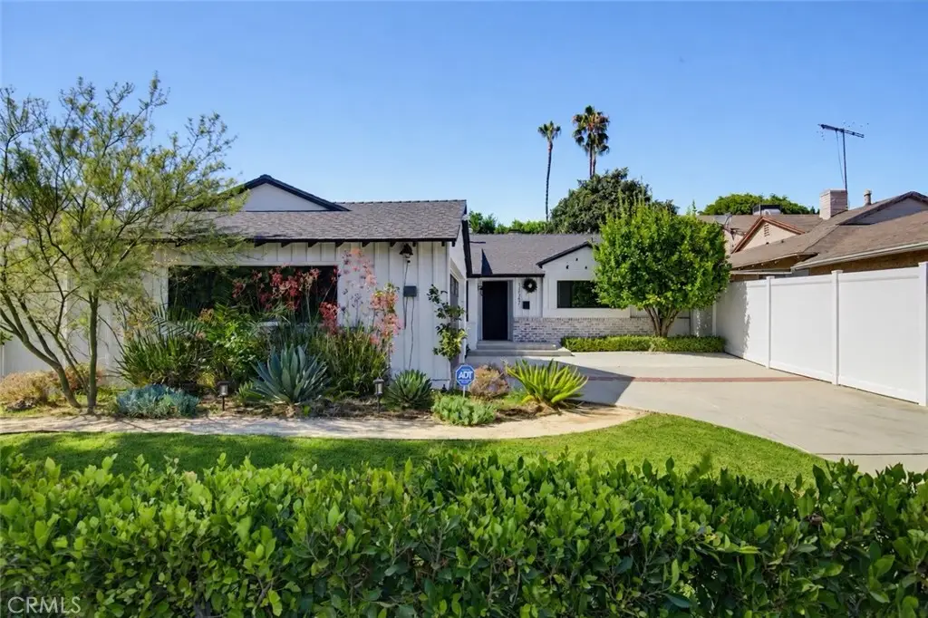 13547 Bessemer Street, Valley Glen, CA 91401 - #1