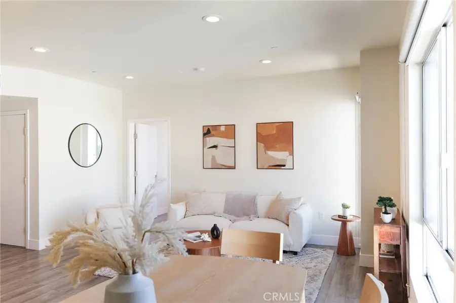 1101 S Harvard, Los Angeles, CA 90006 - #2