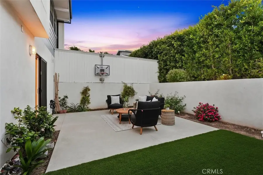 1427 15th Street, Manhattan Beach, CA 90266 - #3