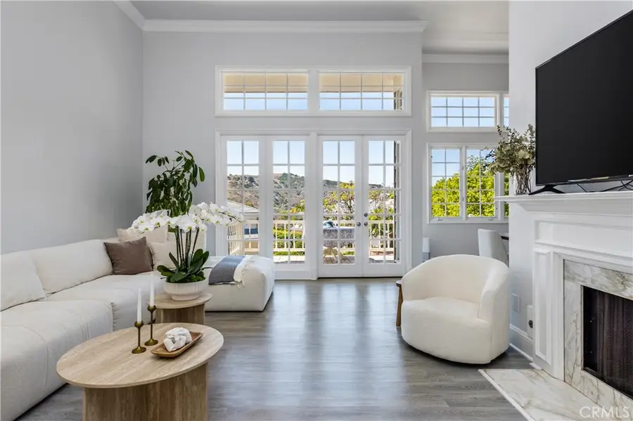2254 The Terrace, Los Angeles, CA 90049 - #2