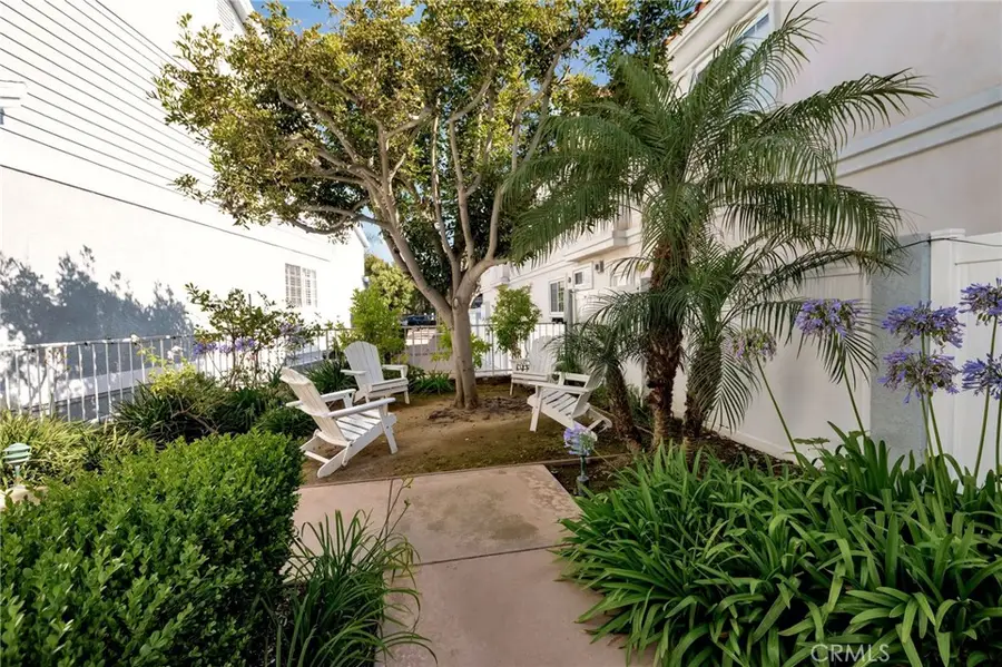 105 N Broadway #E, Redondo Beach, CA 90277 - #3