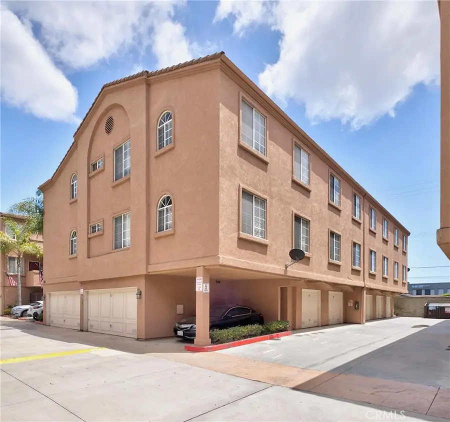 21846 S Vermont Ave #3, Torrance, CA 90502 - #2