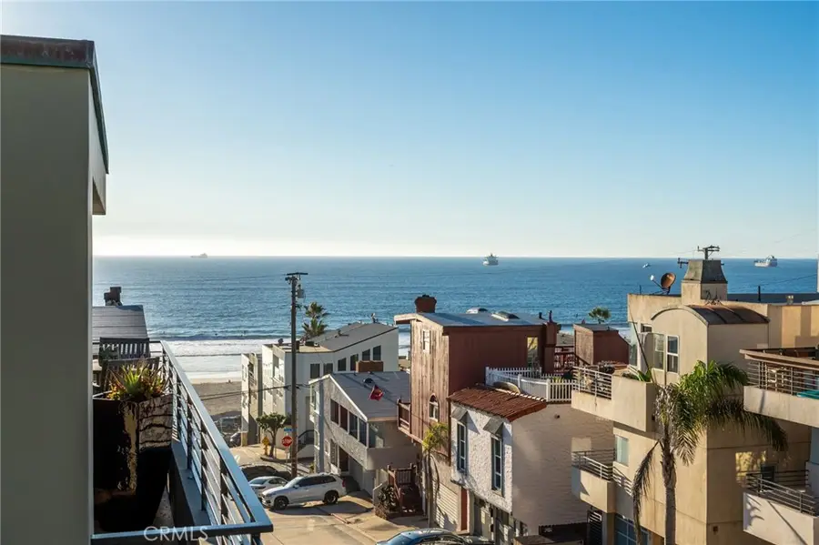208 43rd, Manhattan Beach, CA 90266 - #3