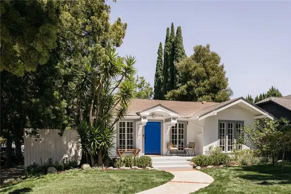 588 N Lucerne, Los Angeles, CA 90004