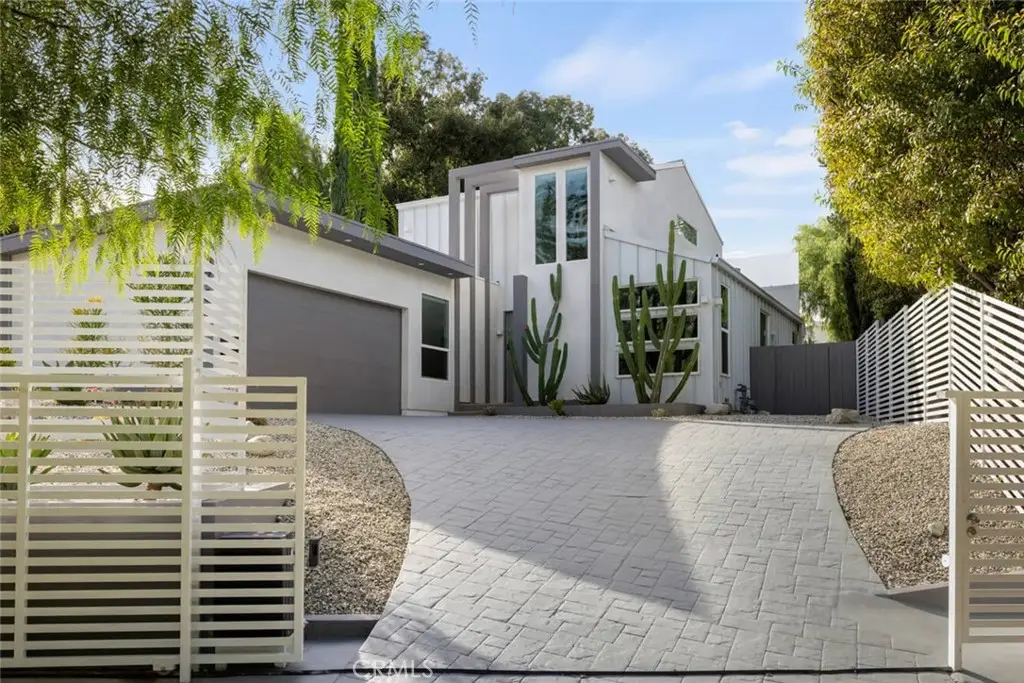 4731 Topanga Canyon Boulevard, Woodland Hills, CA 91364 - #1