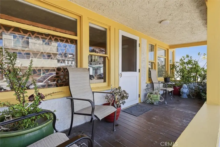 701 Manhattan Avenue, Hermosa Beach, CA 90254 - #3