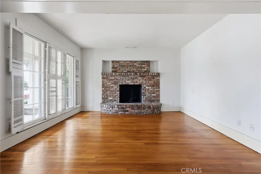 239 Mira Mar Avenue, Long Beach, CA 90803 - #3