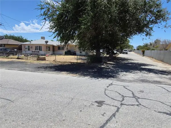 3118 E Avenue H8, Lancaster, CA 93535