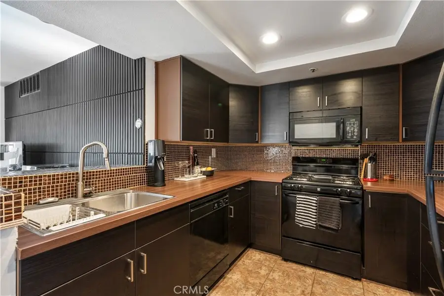 35 Linden Avenue #410, Long Beach, CA 90802 - #2