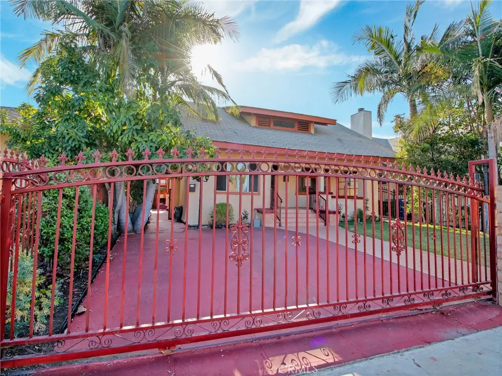 3021 5th, Los Angeles, CA 90018 - #1