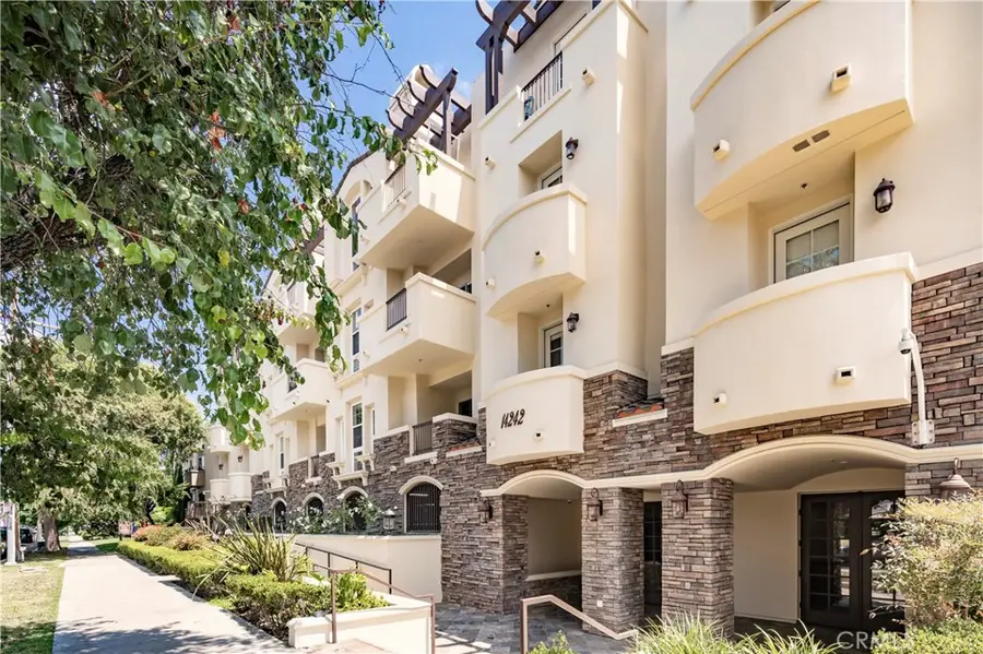 14242 Burbank #307, Sherman Oaks, CA 91401 - #3