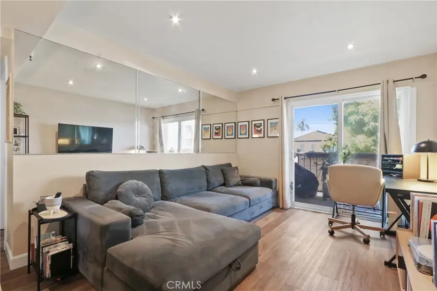 460 Golden #104, Long Beach, CA 90802 - #3