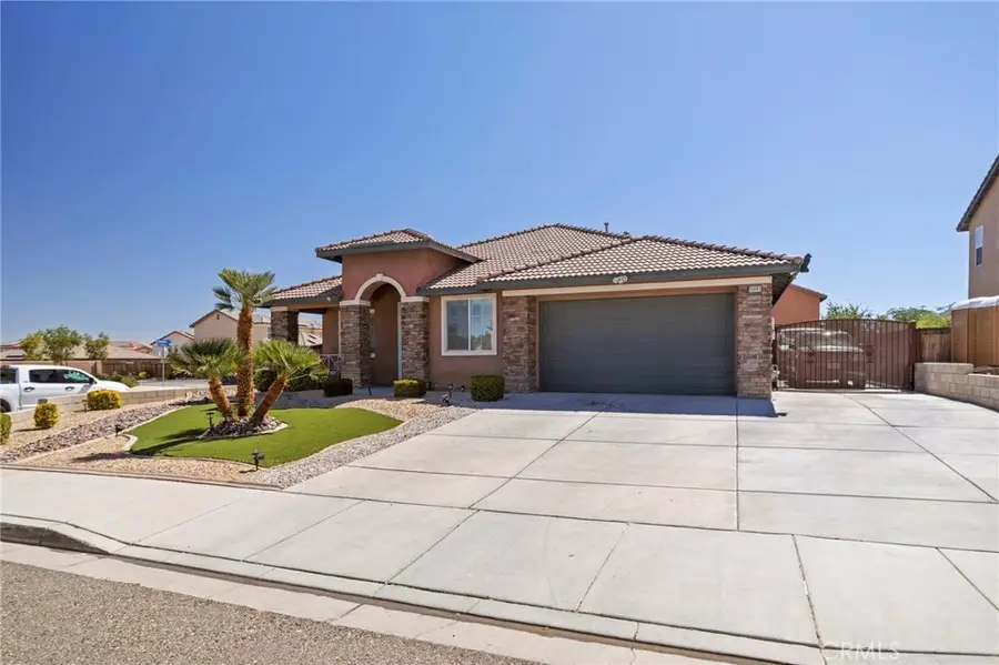 15081 Garibaldi Street, Victorville, CA 92394 - #3
