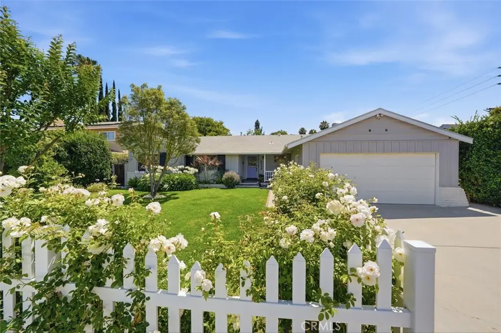 6530 Gaviota Avenue, Lake Balboa, CA 91406 - #1