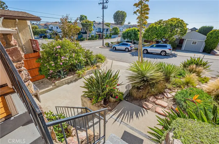 3504 Walnut, Manhattan Beach, CA 90266 - #2