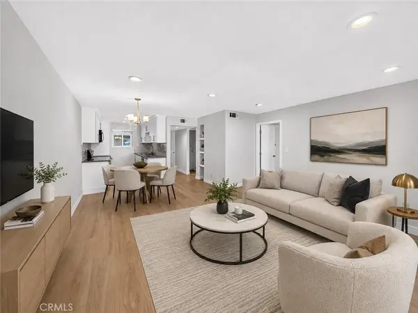 433 S Manhattan Pl #206, Los Angeles, CA 90020