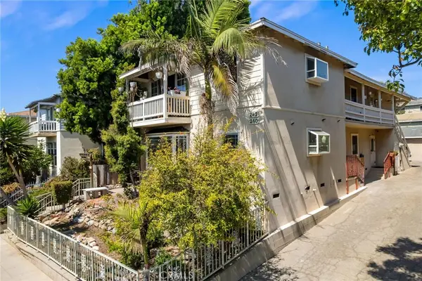 240 Hampton Drive, Venice, CA 90291