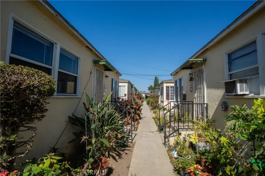 10901 S Freeman, Inglewood, CA 90304 - #2