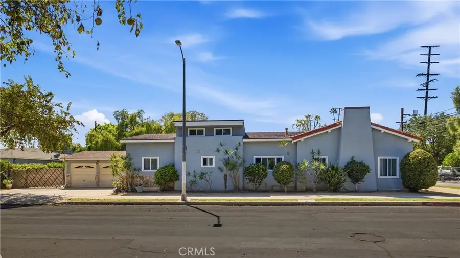3605 South Barrington Avenue, Los Angeles, CA 90066 - #3