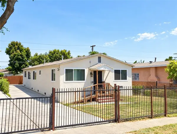 215 E 76 Place, Los Angeles, CA 90003