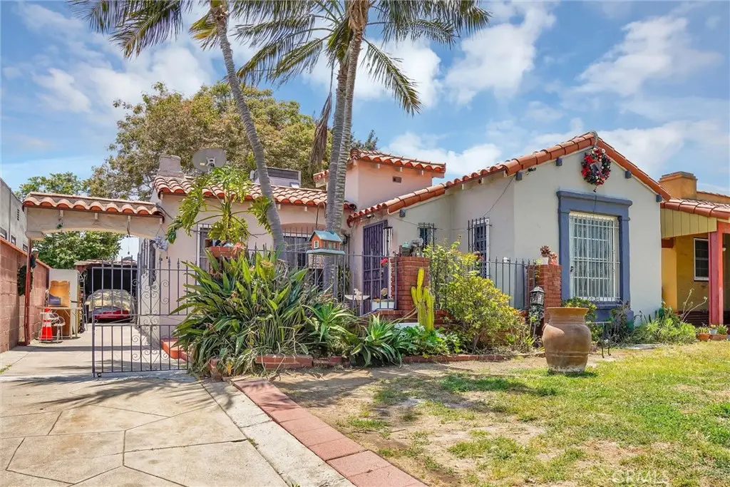 2028 W 84th, Los Angeles, CA 90047 - #1