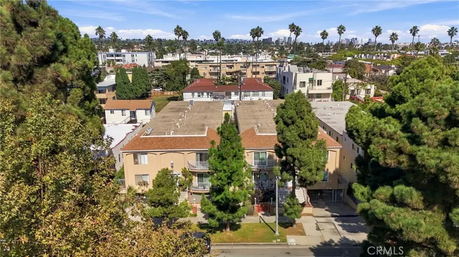933 11th Street #9, Santa Monica, CA 90403 - #2