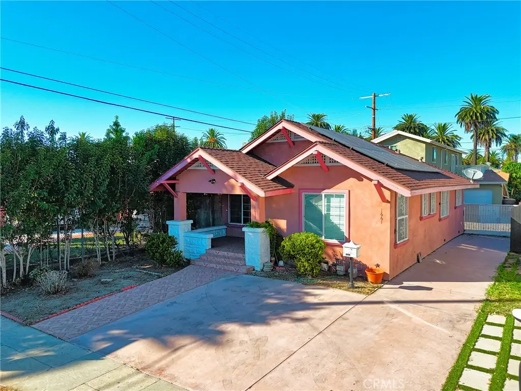1659 W 39th, Los Angeles, CA 90062 - #1