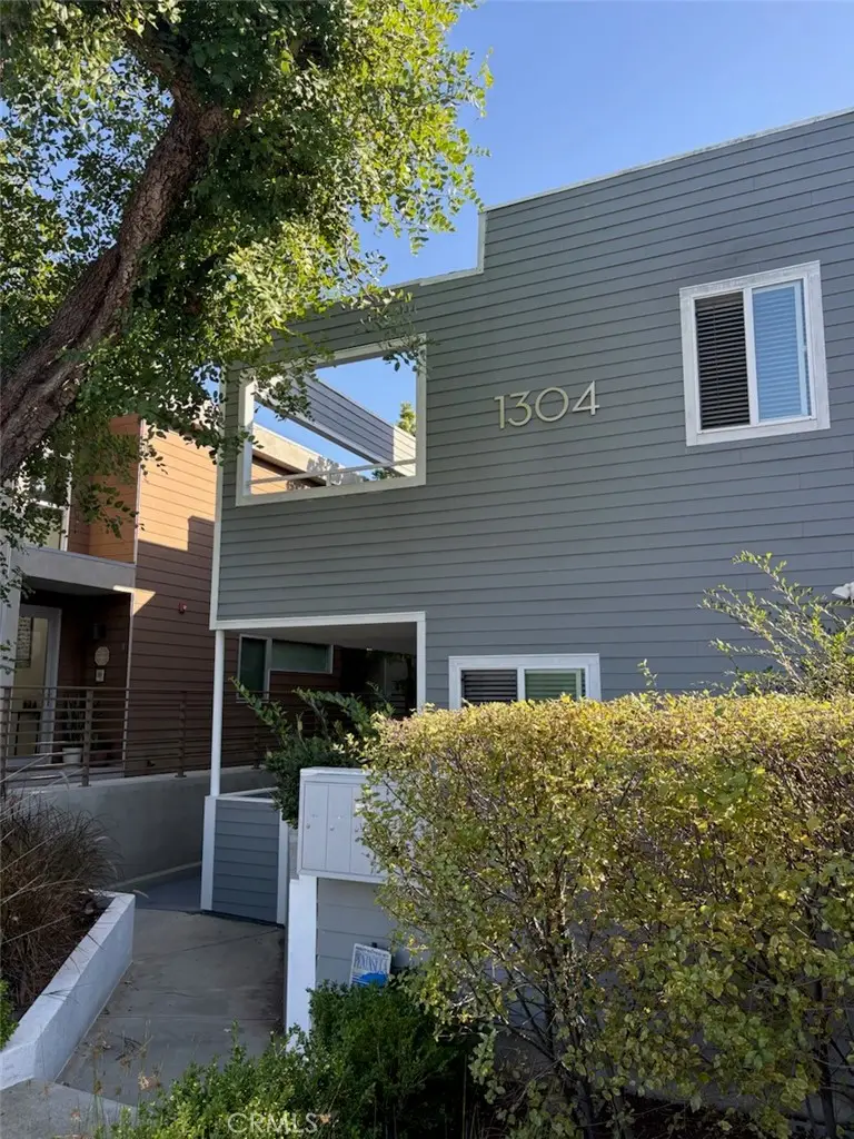 1304 12th Street #E, Manhattan Beach, CA 90266 - #1