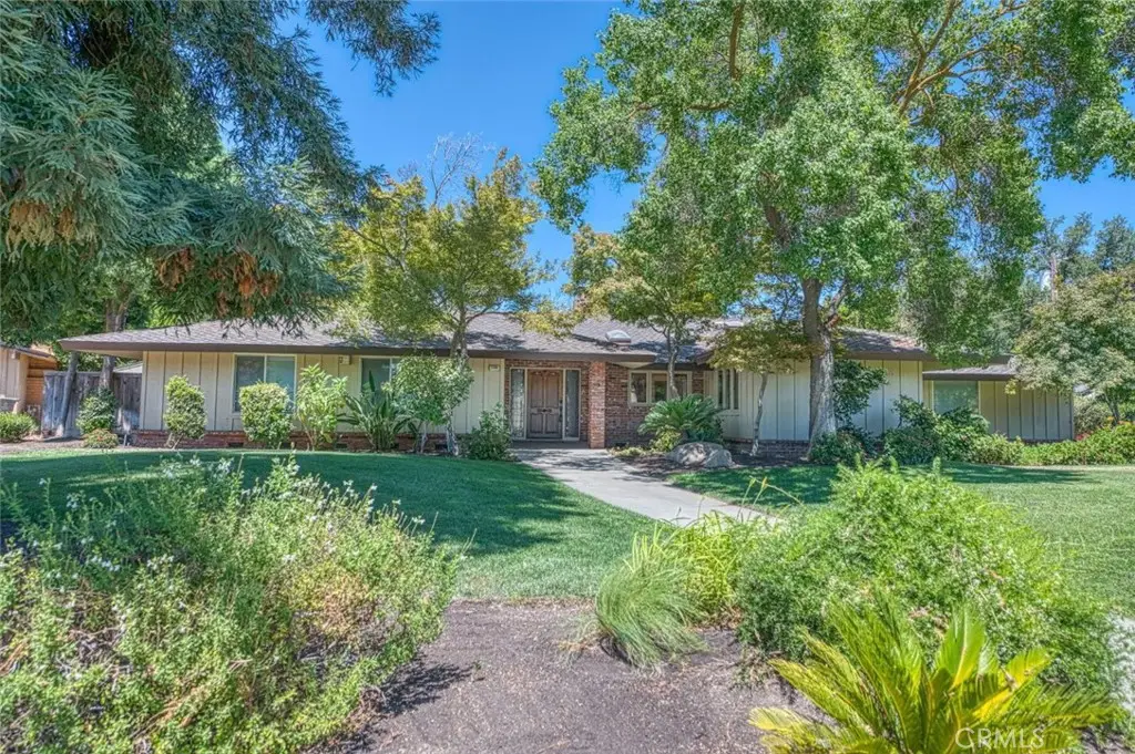 1590 W Escalon Avenue, Fresno, CA 93711 - #1