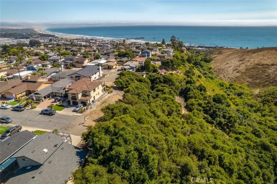 991 Visalia Street, Pismo Beach, CA 93449 - Image #2