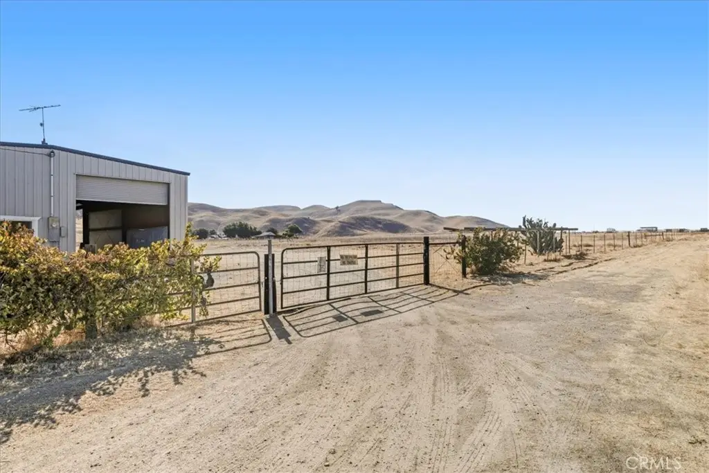 485 S 8 Th Street, Shandon, CA 93461 - Image #1