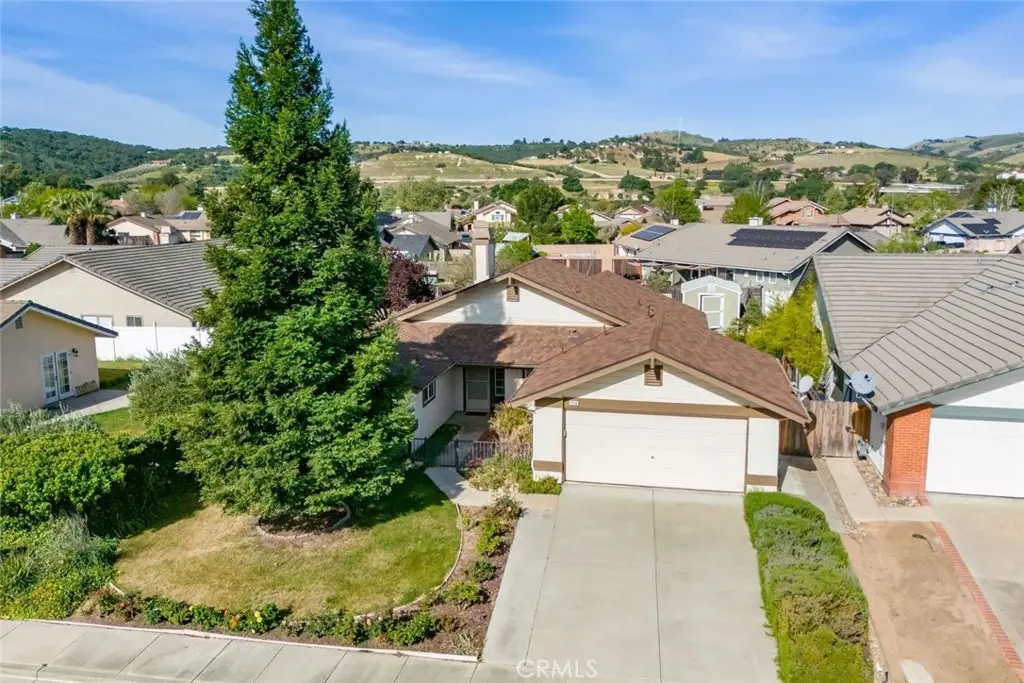 1719 Willowbank, Paso Robles, CA 93446 - #1