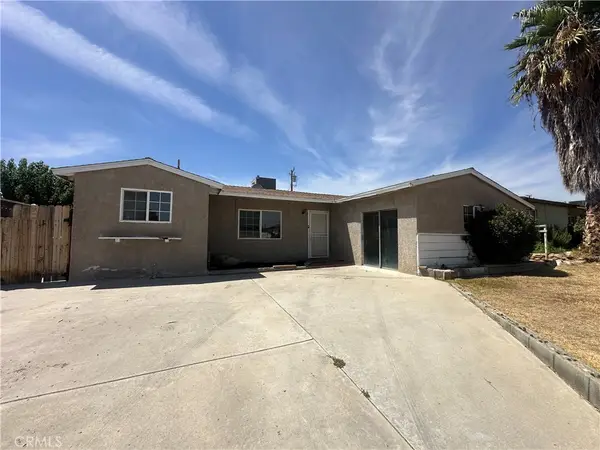 912 Meadows, Bakersfield, CA 93306