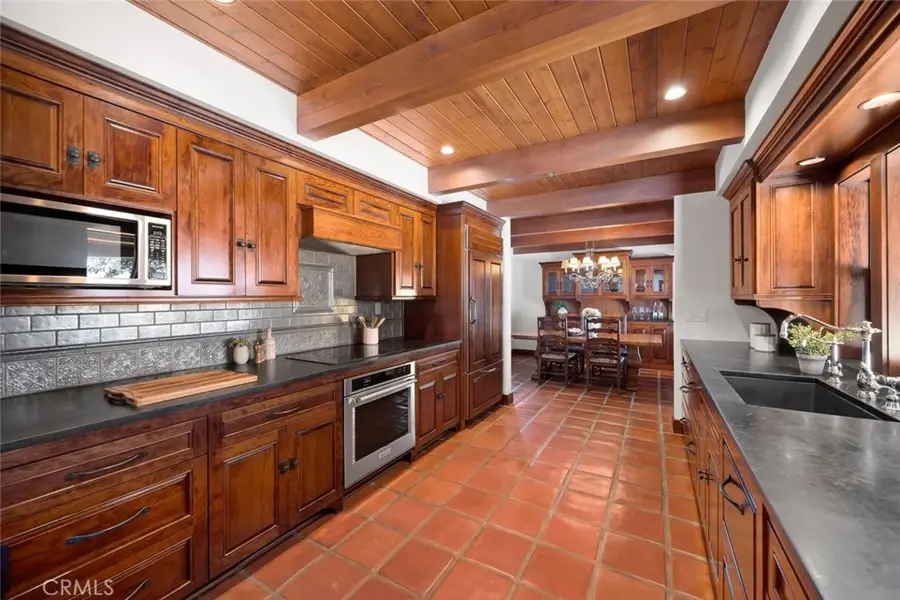 2755 San Fernando, Atascadero, CA 93422 - #3