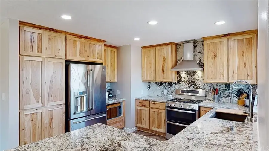 27 Inglewood Drive, Oroville, CA 95966 - #2