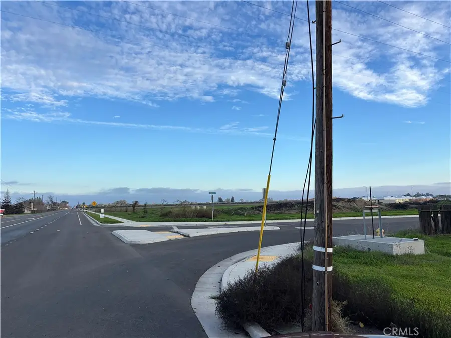 698 Hambright (corner Hwy 32) Avenue, Orland, CA 95963 - Image #2