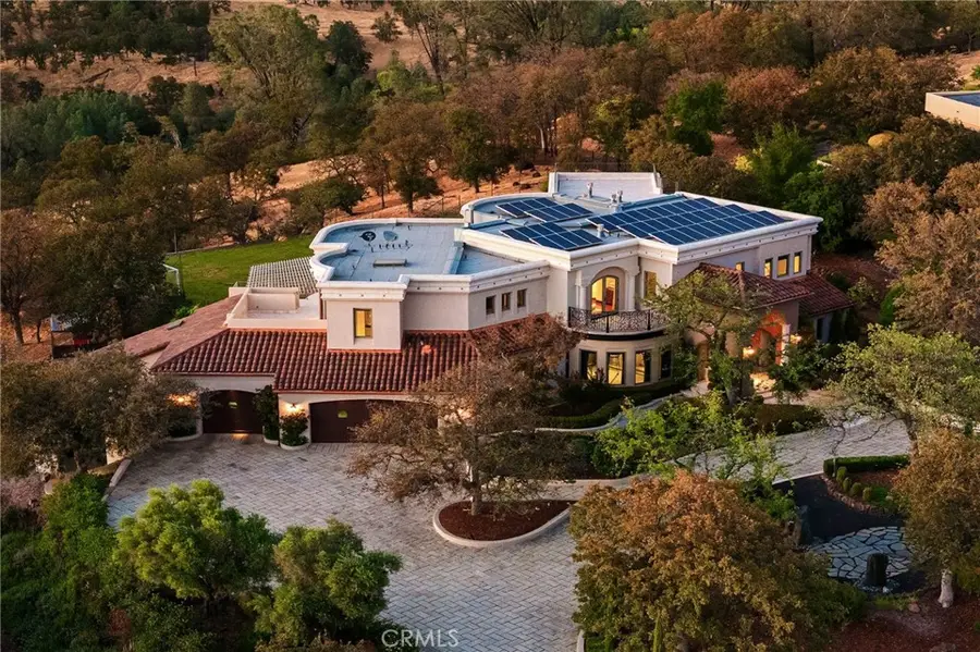 876 Whispering Winds Lane, Chico, CA 95928 - Image #2