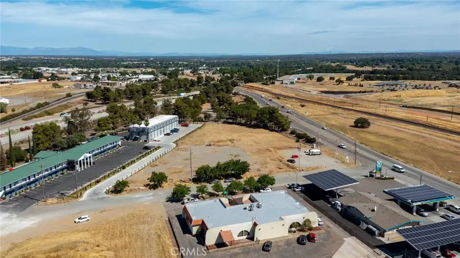 8 Sutter, Red Bluff, CA 96080 - #2