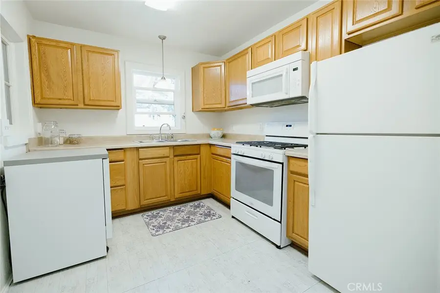 1076 E 9th Street, Chico, CA 95928 - Image #3