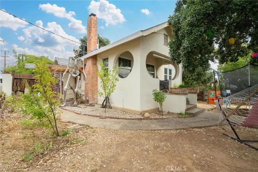 1617 Linden Avenue, Oroville, CA 95966 - #2