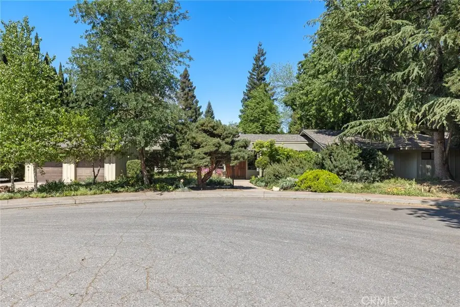 2390 Alamo Avenue, Chico, CA 95926 - #2