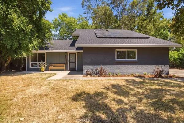 8 Creekwood Court, Chico, CA 95926