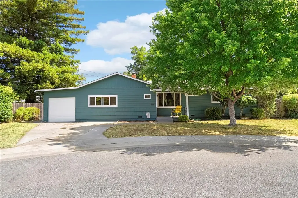 886 Lynn Lane, Chico, CA 95926 - #1