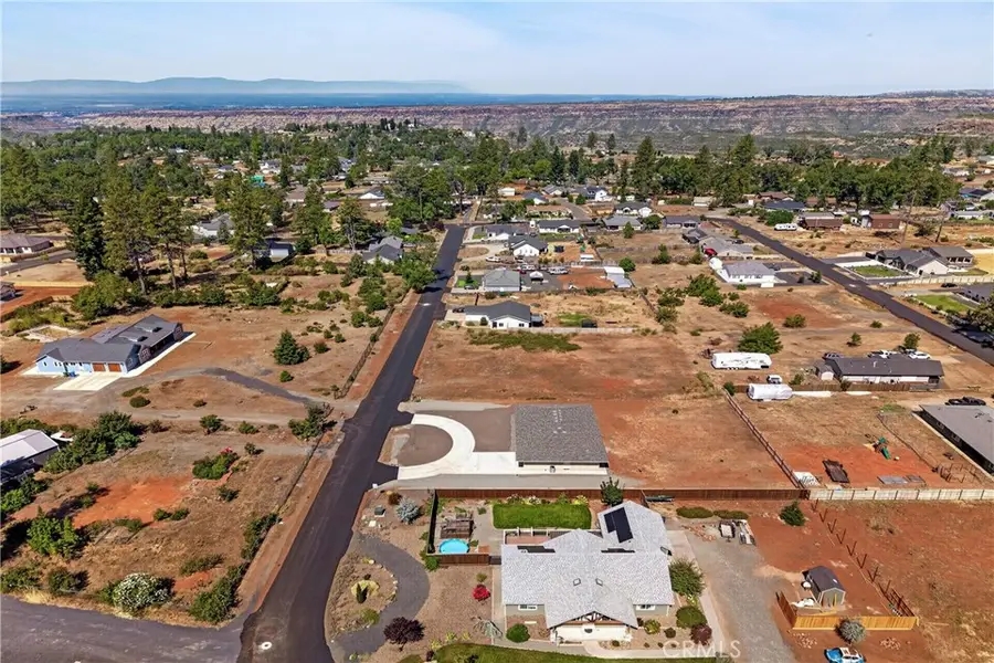 527 Crestwood, Paradise, CA 95969 - #2