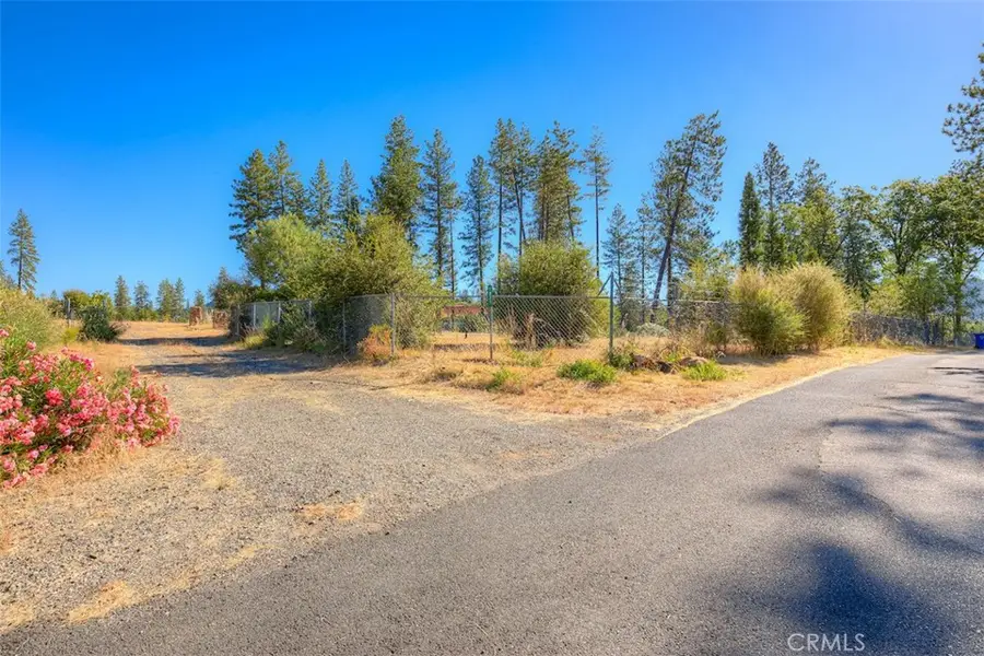 1831 Clear Brook, Paradise, CA 95969 - #2